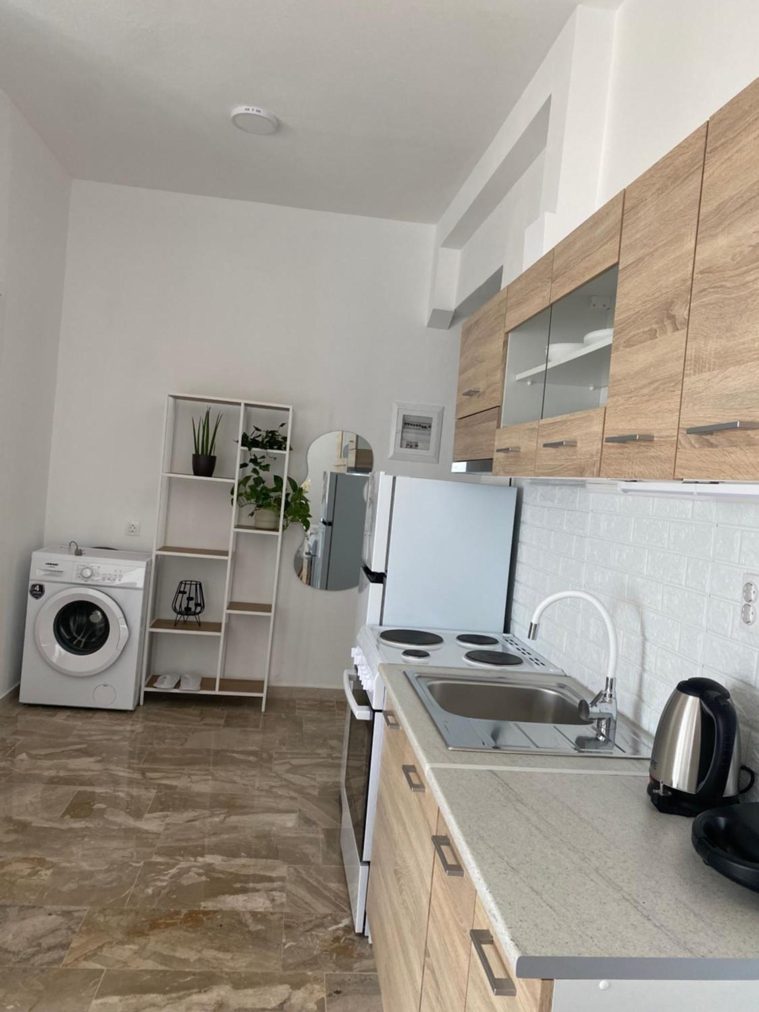Avra Sfakia Apartments Khora Sfakion Exterior photo