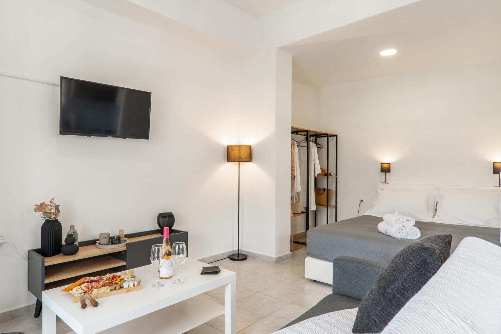 Avra Sfakia Apartments Khora Sfakion Room photo